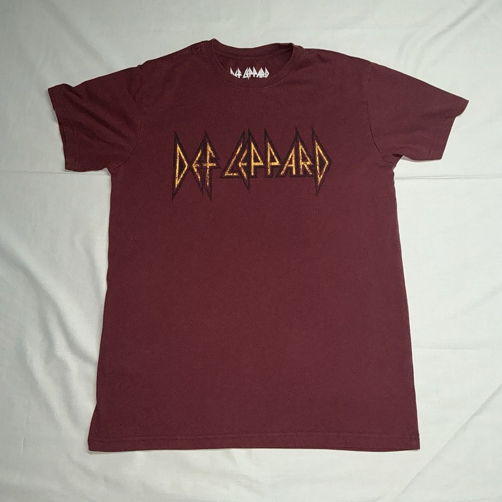 Def Leppard Men's Small Graphic Band Print Short Sleeve T-Shirt Burgundy